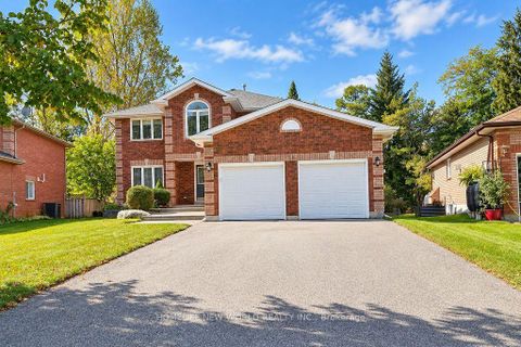 Photo 1 at 26 Warner Road, Holly, Barrie