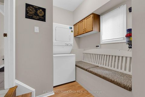 Photo 15 at 35 Grasett Crescent, West Bayfield, Barrie