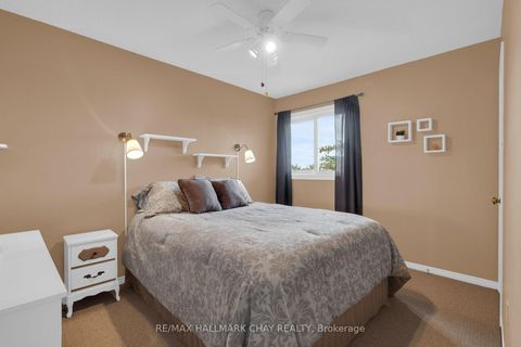Photo 21 at 35 Grasett Crescent, West Bayfield, Barrie