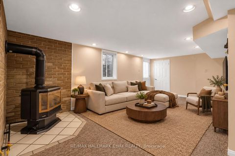 Photo 30 at 35 Grasett Crescent, West Bayfield, Barrie