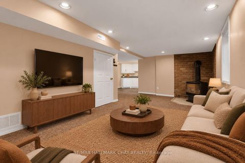 Photo 32 at 35 Grasett Crescent, West Bayfield, Barrie
