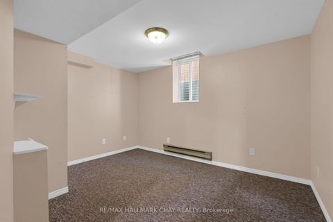 Photo 40 at 35 Grasett Crescent, West Bayfield, Barrie