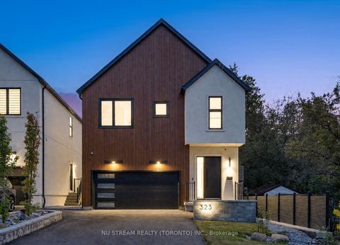 Photo 0 at 323 Winnifred Drive, Keswick South, Georgina