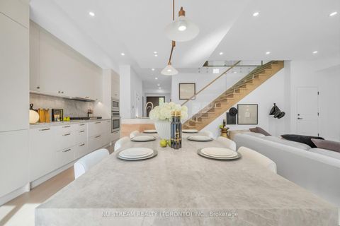 Photo 8 at 323 Winnifred Drive, Keswick South, Georgina