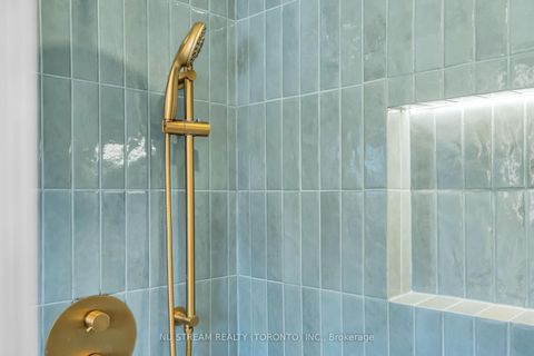 Photo 36 at 323 Winnifred Drive, Keswick South, Georgina