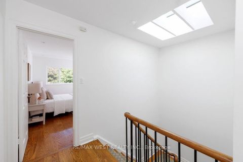 Photo 15 at 256 Erskine Avenue, Mount Pleasant East, Toronto