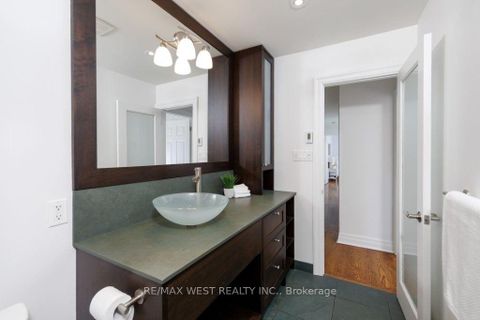 Photo 25 at 256 Erskine Avenue, Mount Pleasant East, Toronto
