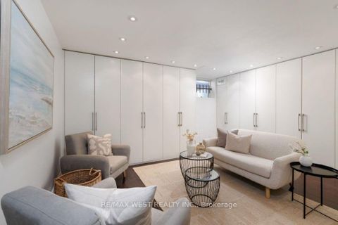 Photo 26 at 256 Erskine Avenue, Mount Pleasant East, Toronto