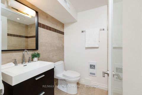 Photo 29 at 256 Erskine Avenue, Mount Pleasant East, Toronto