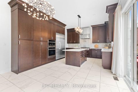 Photo 13 at 90 Keatley Drive, Patterson, Vaughan