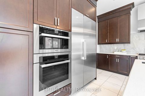 Photo 16 at 90 Keatley Drive, Patterson, Vaughan