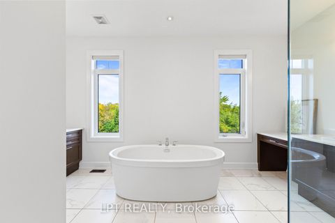 Photo 39 at 90 Keatley Drive, Patterson, Vaughan