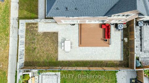 Photo 45 at 90 Keatley Drive, Patterson, Vaughan
