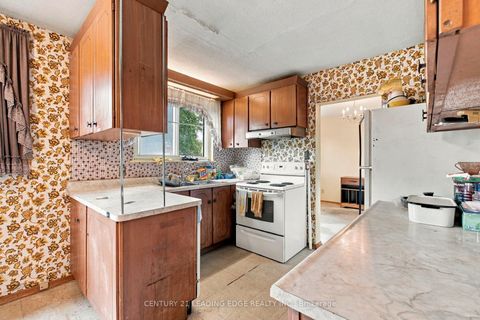Photo 9 at 18 Kentish Crescent, Malvern West, Toronto