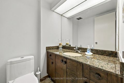 Photo 14 at 410 - 349 St Clair Avenue W, Casa Loma, Toronto