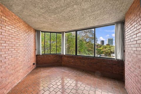 Photo 29 at 410 - 349 St Clair Avenue W, Casa Loma, Toronto