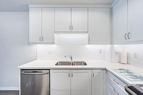 Photo 7 at 245 - 19 Applewood Lane, Etobicoke West Mall, Toronto
