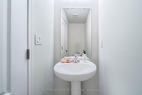 Photo 15 at 245 - 19 Applewood Lane, Etobicoke West Mall, Toronto