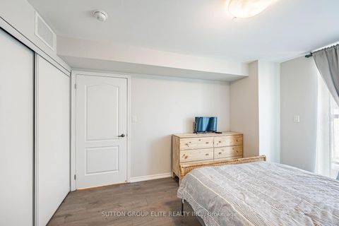 Photo 23 at 245 - 19 Applewood Lane, Etobicoke West Mall, Toronto