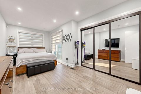 Photo 20 at 5 Bertmount Avenue, South Riverdale, Toronto