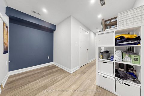 Photo 33 at 5 Bertmount Avenue, South Riverdale, Toronto