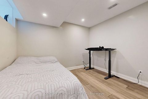 Photo 37 at 5 Bertmount Avenue, South Riverdale, Toronto