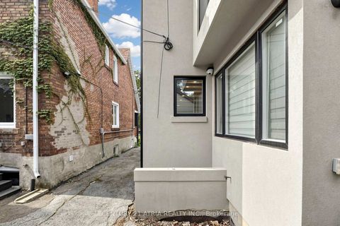 Photo 41 at 5 Bertmount Avenue, South Riverdale, Toronto