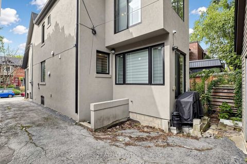 Photo 43 at 5 Bertmount Avenue, South Riverdale, Toronto
