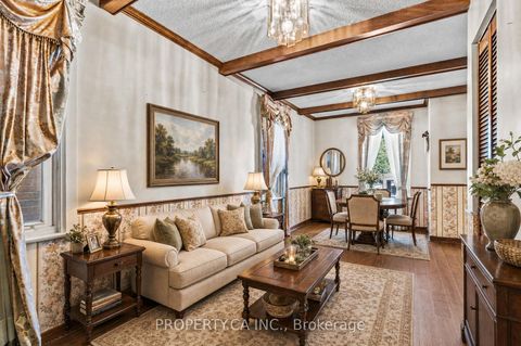 Photo 5 at 16 Warren Crescent, Lambton Baby Point, Toronto