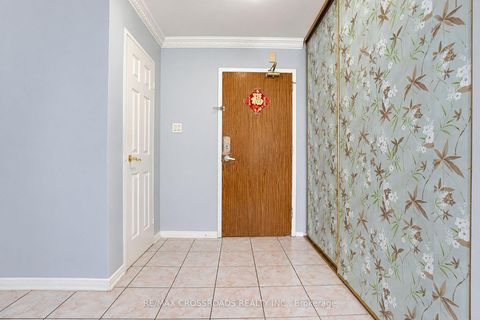 Photo 7 at 301 - 3420 Eglinton Avenue E, Scarborough Village, Toronto
