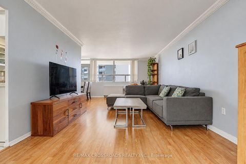 Photo 9 at 301 - 3420 Eglinton Avenue E, Scarborough Village, Toronto