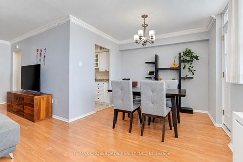 Photo 23 at 301 - 3420 Eglinton Avenue E, Scarborough Village, Toronto