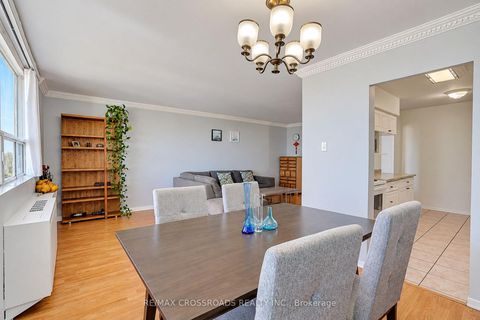 Photo 24 at 301 - 3420 Eglinton Avenue E, Scarborough Village, Toronto