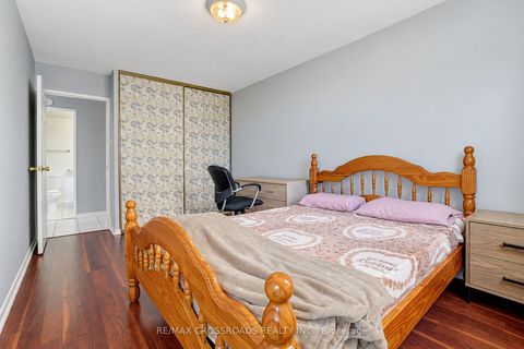 Photo 32 at 301 - 3420 Eglinton Avenue E, Scarborough Village, Toronto