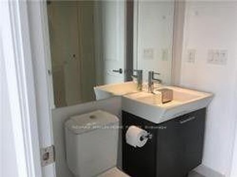 Photo 11 at 3910 - 386 Yonge Street, Bay Street Corridor, Toronto
