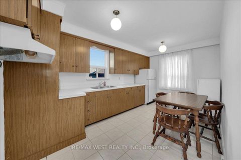 Photo 10 at 198 Rustic Road, Rustic, Toronto