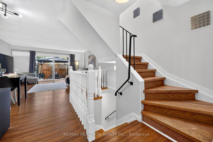 Photo 14 at 5 - 1185 Birchmount Road, Dorset Park, Toronto