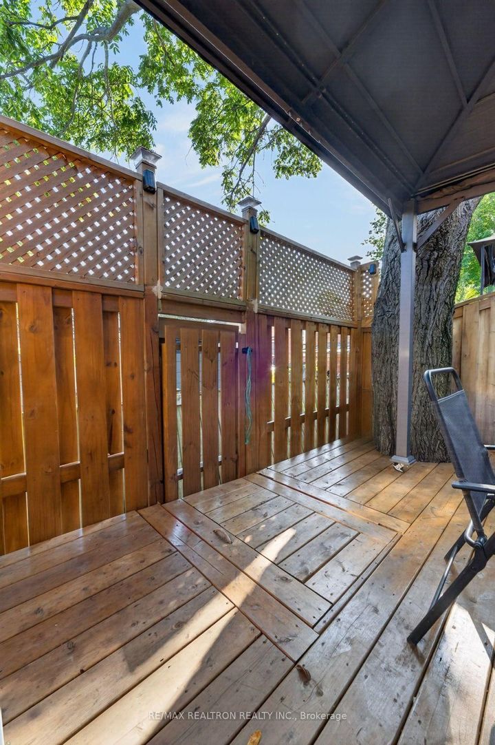 Photo 29 at 5 - 1185 Birchmount Road, Dorset Park, Toronto