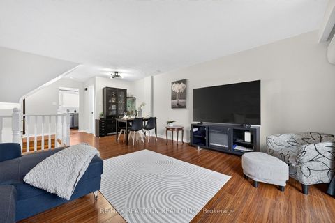 Photo 6 at 5 - 1185 Birchmount Road, Dorset Park, Toronto