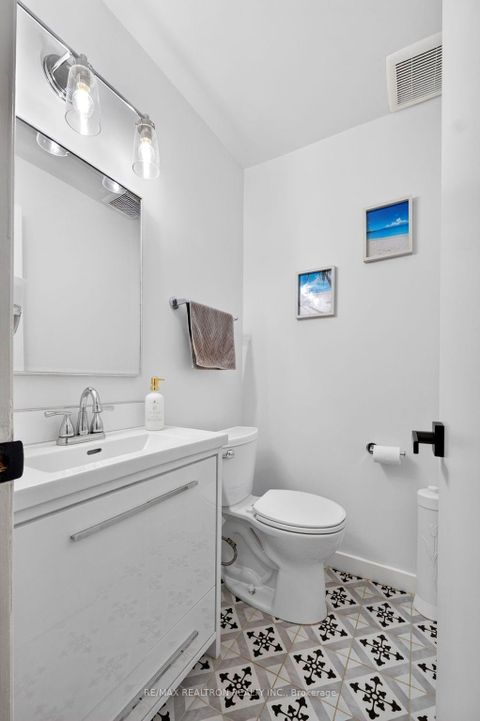 Photo 9 at 5 - 1185 Birchmount Road, Dorset Park, Toronto