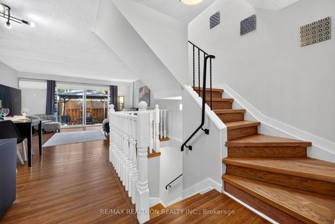 Photo 14 at 5 - 1185 Birchmount Road, Dorset Park, Toronto