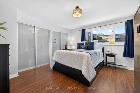 Photo 15 at 5 - 1185 Birchmount Road, Dorset Park, Toronto