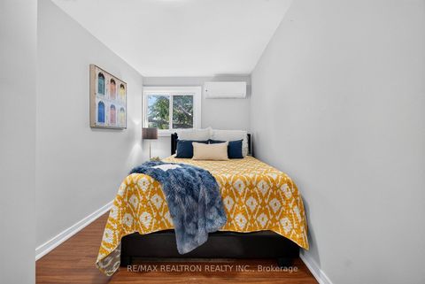 Photo 20 at 5 - 1185 Birchmount Road, Dorset Park, Toronto