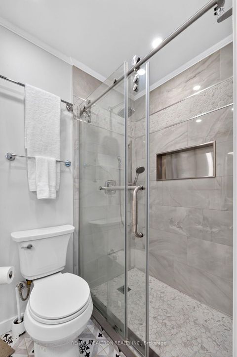 Photo 26 at 5 - 1185 Birchmount Road, Dorset Park, Toronto