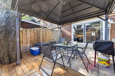 Photo 27 at 5 - 1185 Birchmount Road, Dorset Park, Toronto