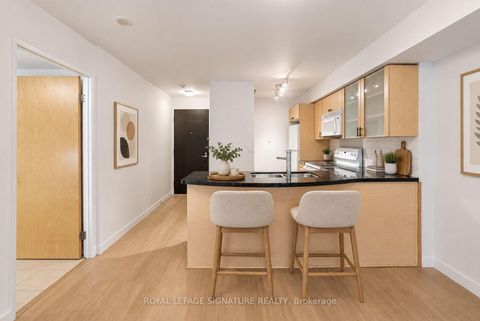 Photo 3 at 405 - 1005 King Street W, Niagara, Toronto