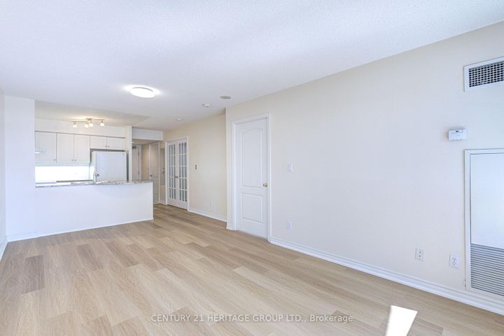 Photo 22 at 610 - 2 Rean Drive, Bayview Village, Toronto