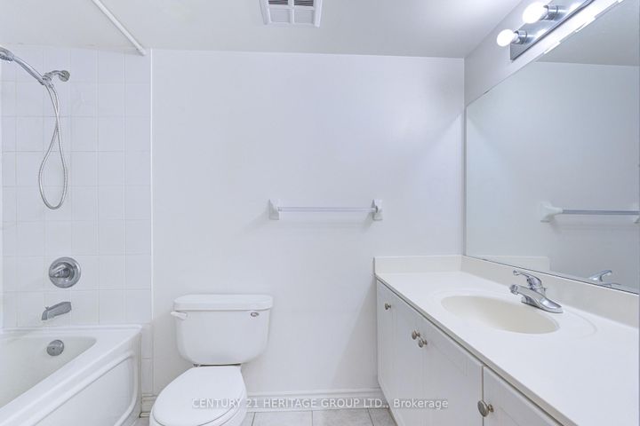 Photo 29 at 610 - 2 Rean Drive, Bayview Village, Toronto