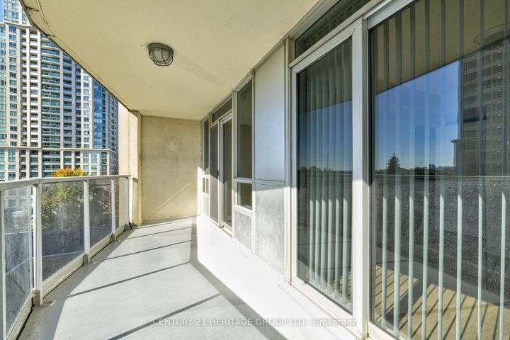 Photo 40 at 610 - 2 Rean Drive, Bayview Village, Toronto