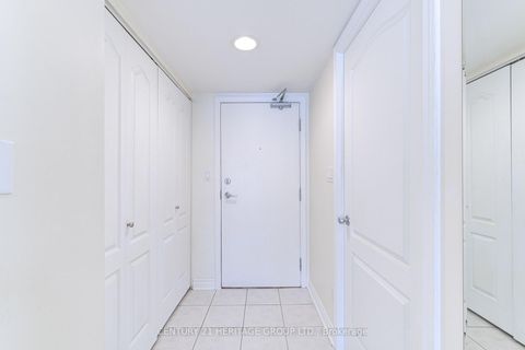 Photo 11 at 610 - 2 Rean Drive, Bayview Village, Toronto